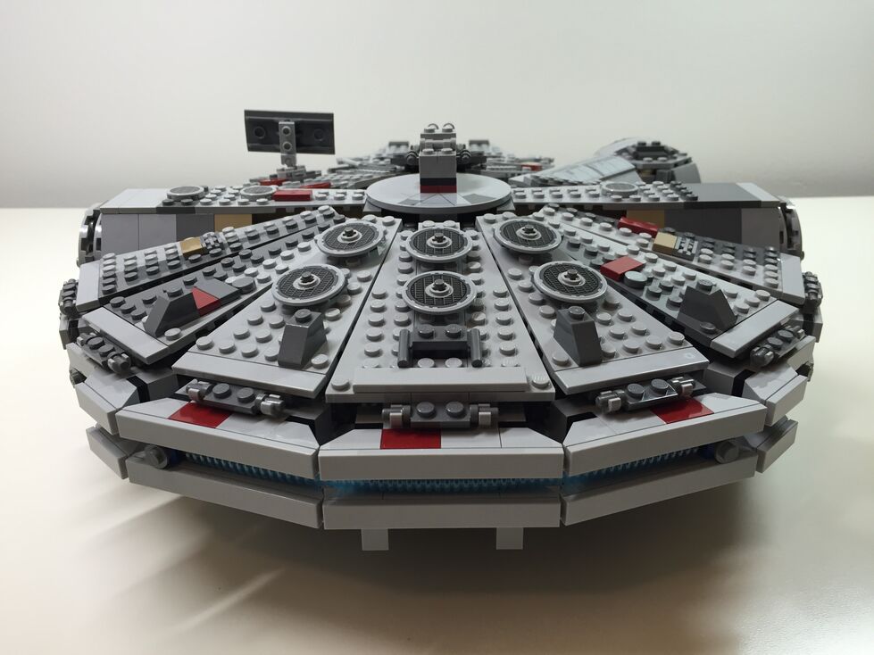 Customized LEGO Star Wars Millennium Falcon 75105