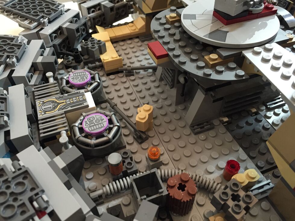 Customized LEGO Star Wars Millennium Falcon 75105