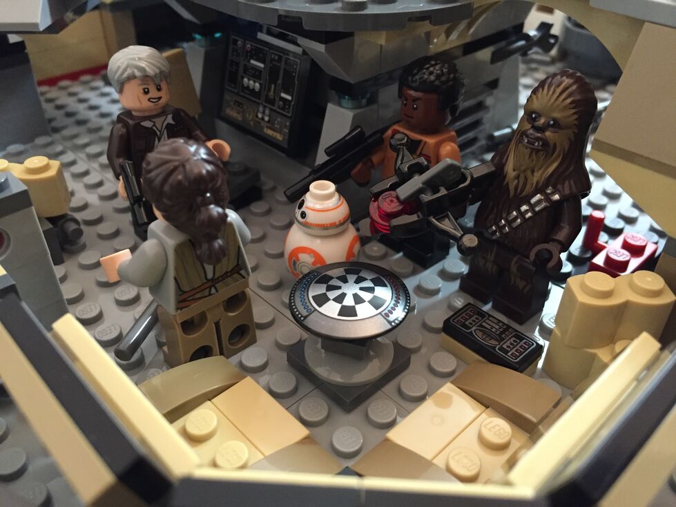 Customized LEGO Star Wars Millennium Falcon 75105