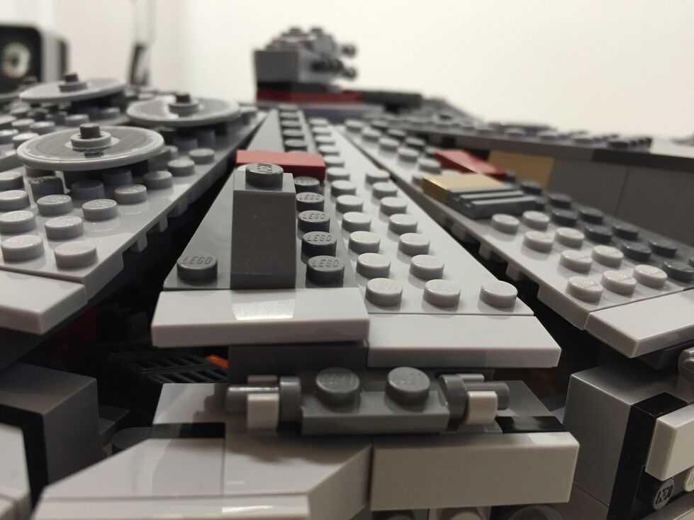 Customized LEGO Star Wars Millennium Falcon 75105