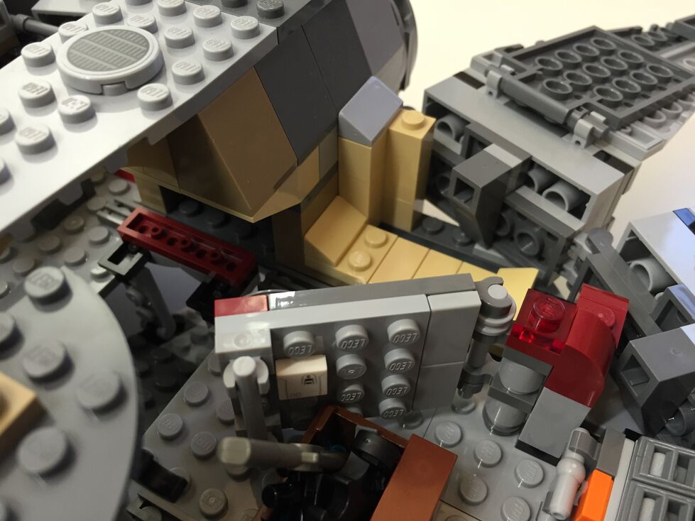 Customized LEGO Star Wars Millennium Falcon 75105