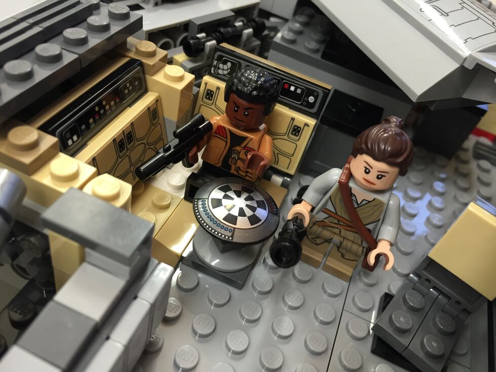 Customized LEGO Star Wars Millennium Falcon 75105