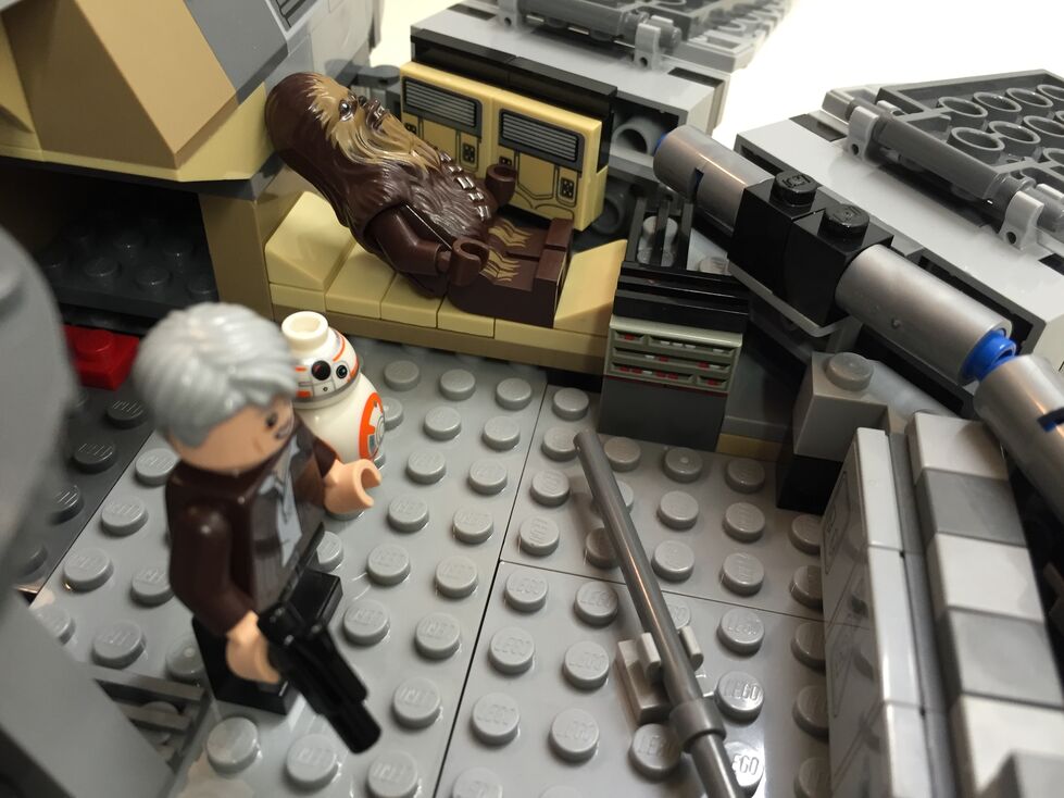 Customized LEGO Star Wars Millennium Falcon 75105