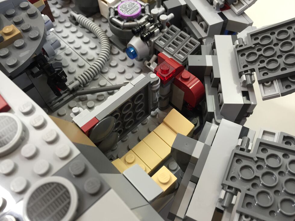 Customized LEGO Star Wars Millennium Falcon 75105