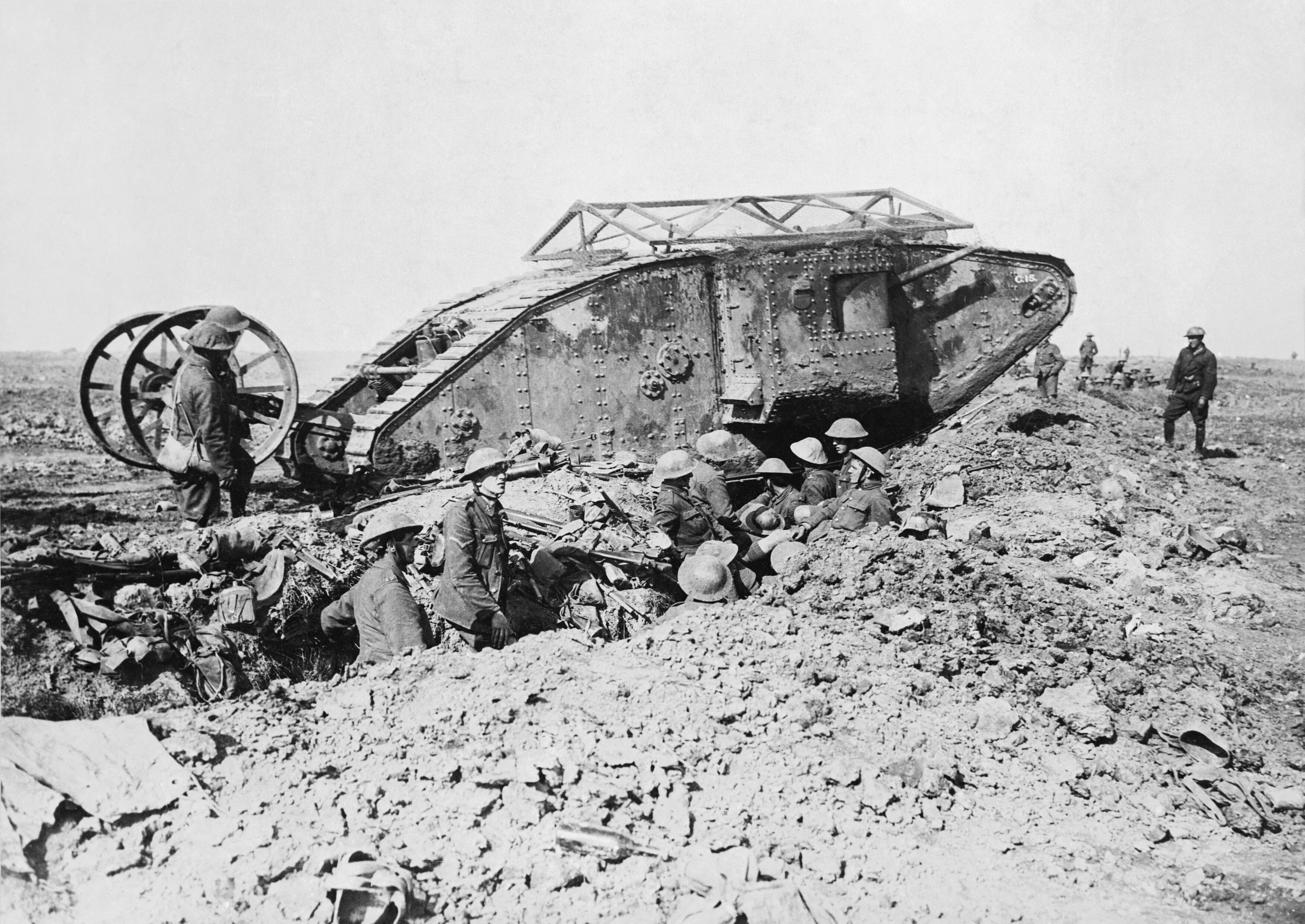 British_Mark_I_male_tank_Somme_25_September_1916