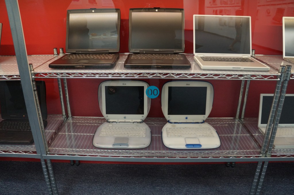 Powerbooks and iBooks