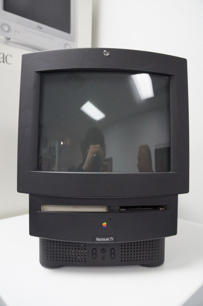 Apple Macintosh TV