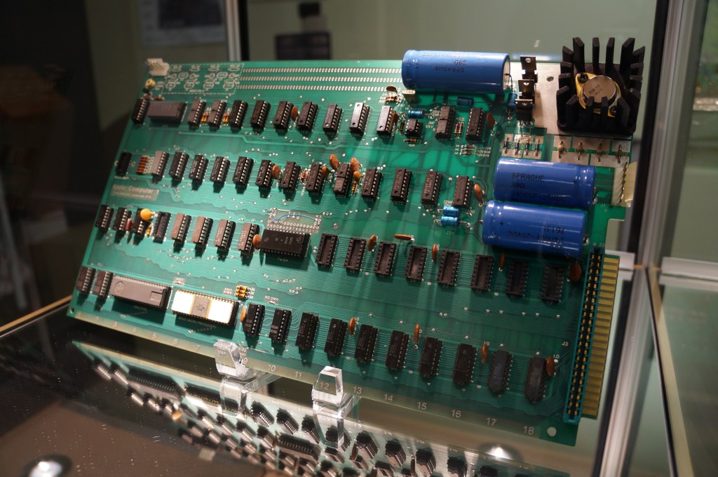 VCFSE 2.0, Computer Displays, Apple I Motherboard