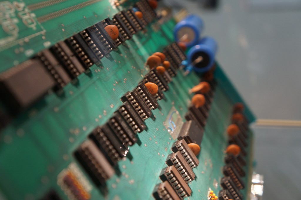 VCFSE 2.0, Computer Displays, Apple I Motherboard