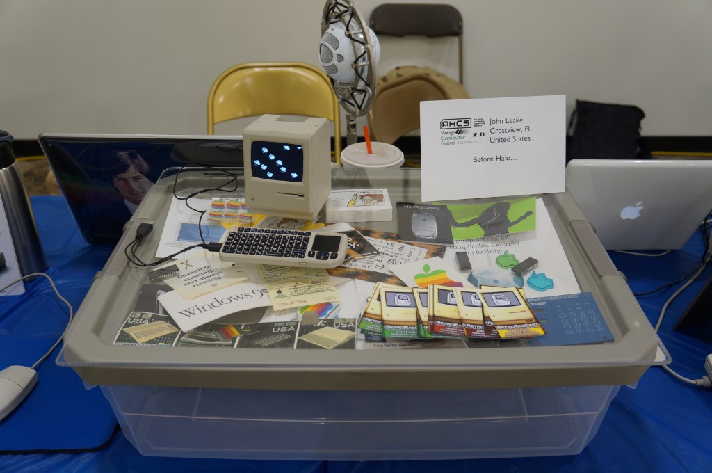 VCFSE 2.0, Exhibition Hall, Tiny 3D Printed Mac emulator