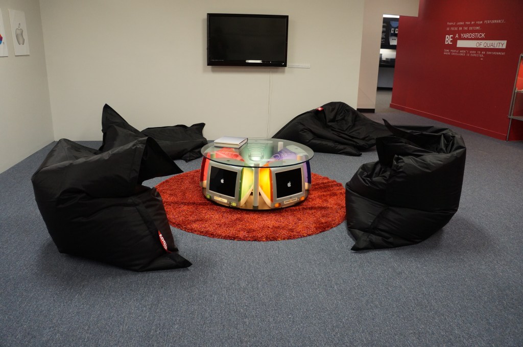 VCFSE 2.0, Computer Displays, Lighted iMac Coffee Table