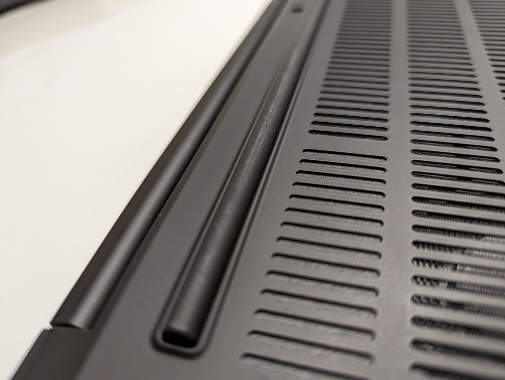 ThinkPad P1 Gen 4 rear support foot that runs about 80% of the width of the laptop.