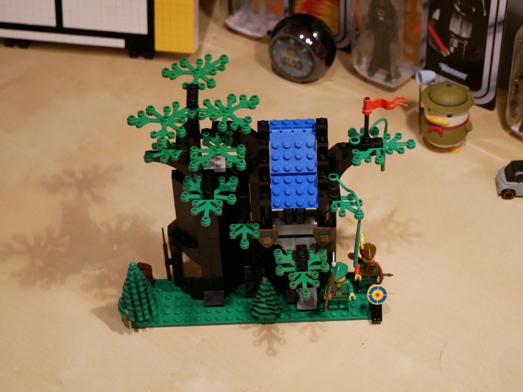 Forestmen's Hideout (6054) build