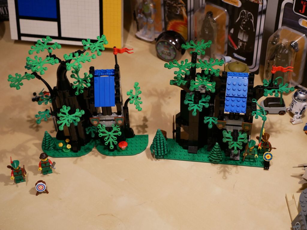 LEGO's Forestmen's Hideout (6054) and Forest Hideout (40567)